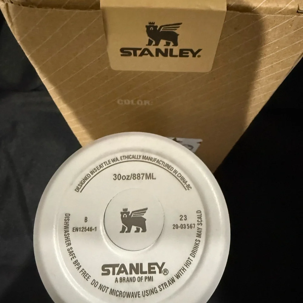 New Stanley 30oz White Tumbler with Stunning LColorfulV Pattern - Picture 7 of 9